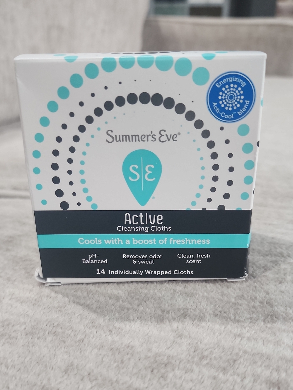 NWT Summer's Eve Active Cleansing Wipes